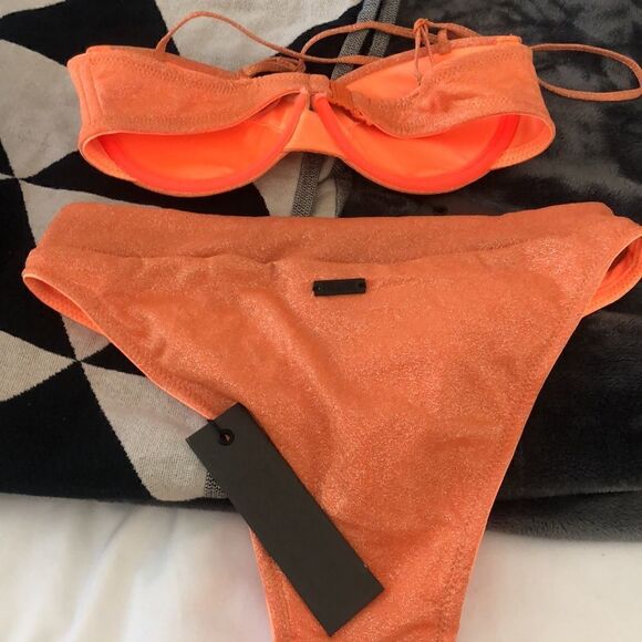 TRIANGL DYLLA - APRICOT SPARKLE SET + BAG NWT - Picture 6 of 6